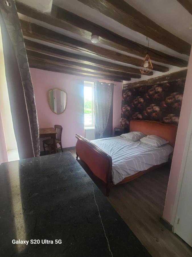 Les Chambrees Du Bac Hotel Charly-sur-Marne Exterior foto